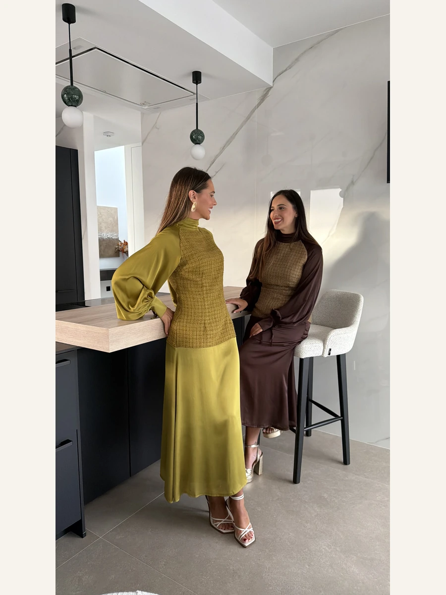 Vestido tweed dorado · Marrón